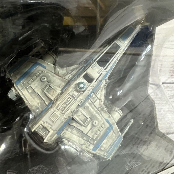 Hot Wheels Star Wars Starships Select New Republic E-Wing Fighter By Mattel New - Picture 7 of 8